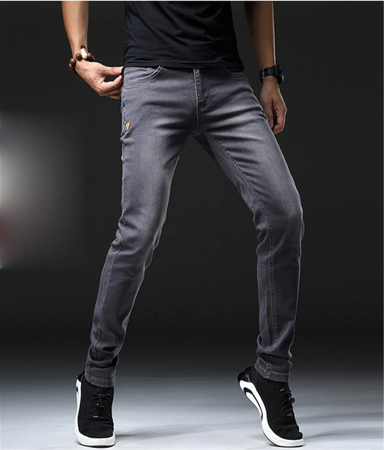 Andongnywell Men's Relaxed Fit Stretch Jeans Slim Tapered-Leg Jean Trousers Stretchy Slim-Fit Pencil Denim Pants