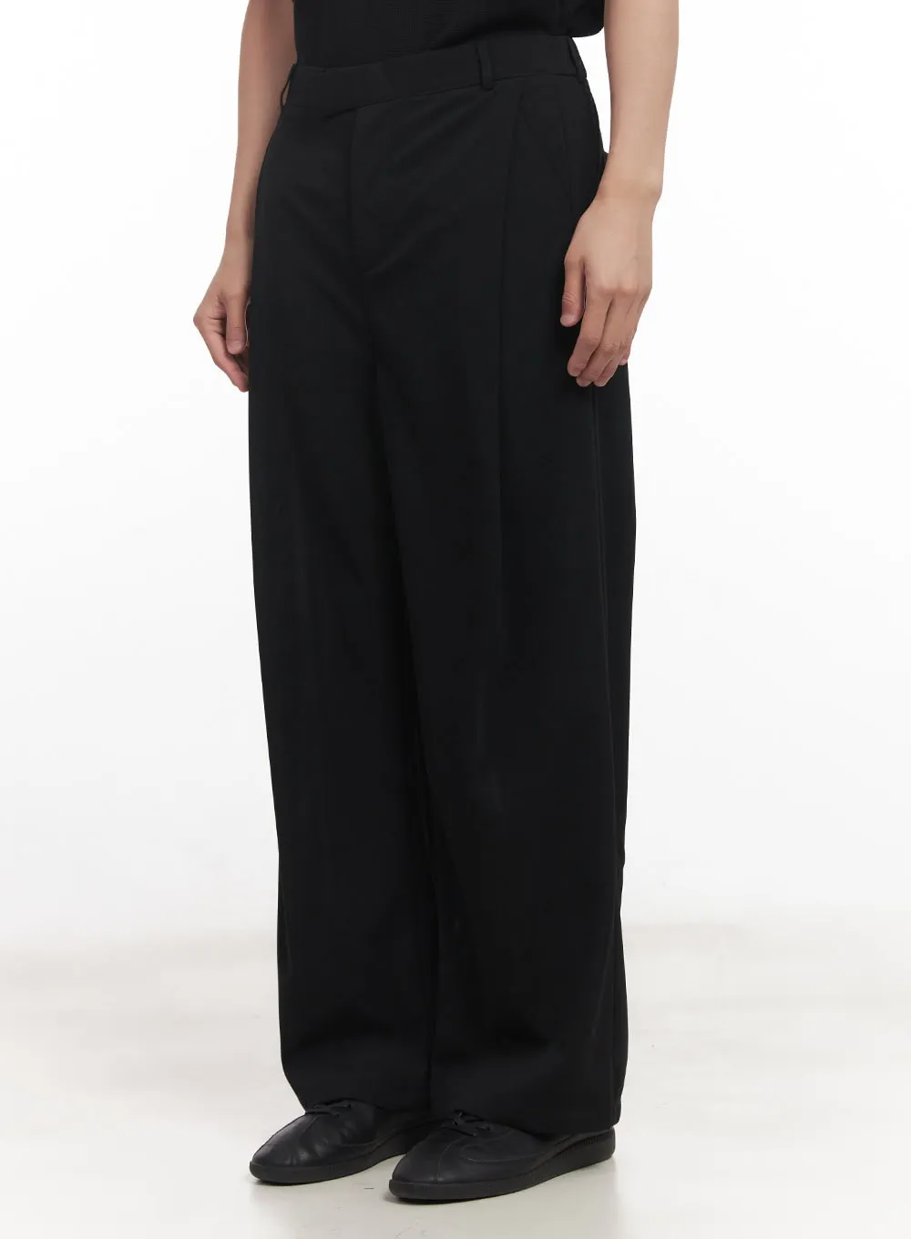 Men's Cooling Wide-Fit Tailored Pants IA510
