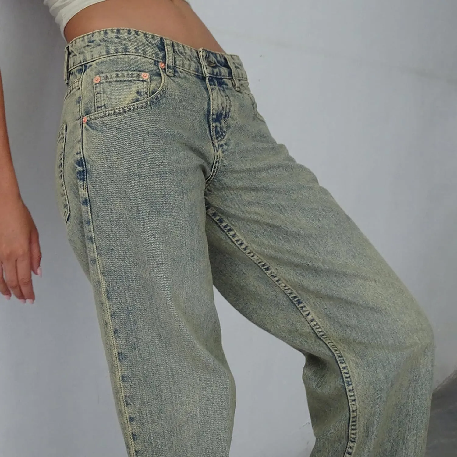 Vintage High Waisted Straight Leg Jeans for Women Relaxed Fit Stretch Denim Casual Wear with Pocket Details Streetwear